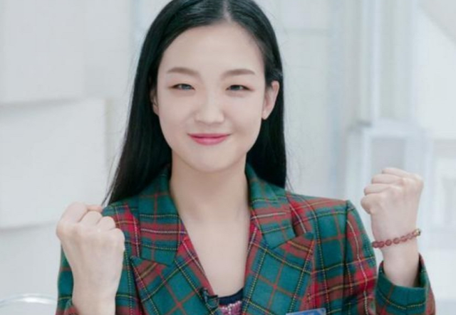 戚薇也在追《青春有你》,点名pick一位练习生,眼光真犀利!